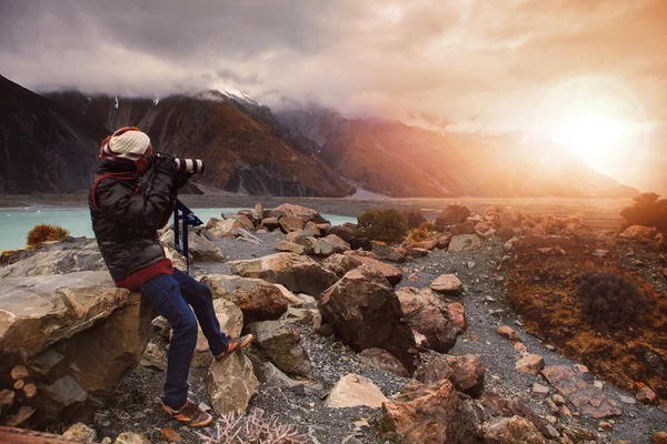 Photographer tak a photograph in aoraki - mt.cook national park