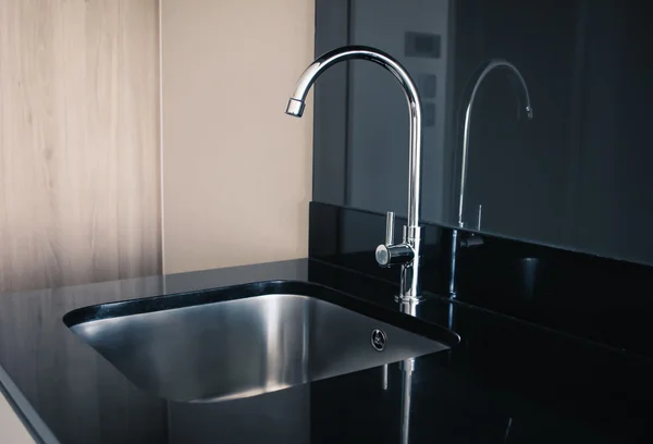Modern stainless sink and tab