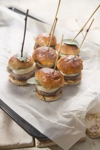 Mini burgers