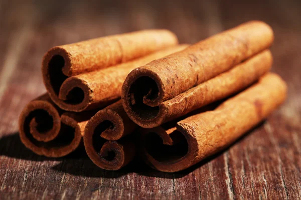 Cinnamon sticks on table