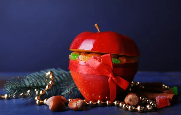 Apple stuffed with dried fruits