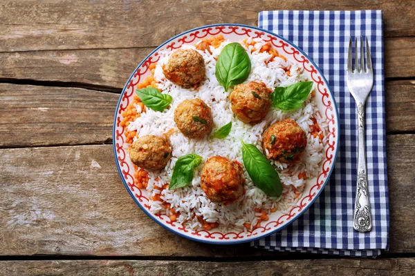 Meat balls with tomato sauce