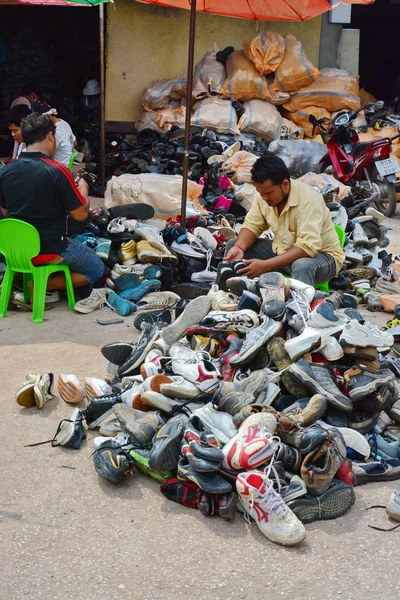 Imported shoes for sale in Thailand