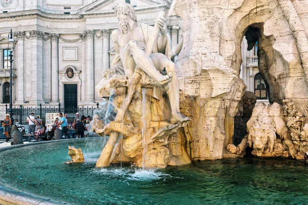 Fountain of Neptune and Fountain of four Rivers