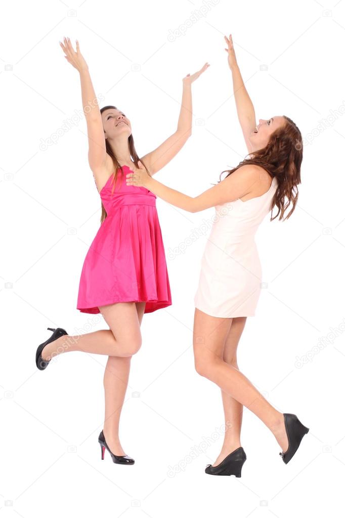 mujeres solteras las manos arriba