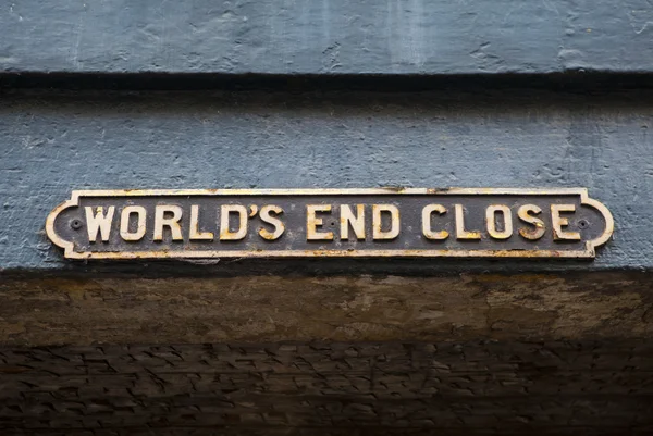 World\'s End Close in Edinburgh