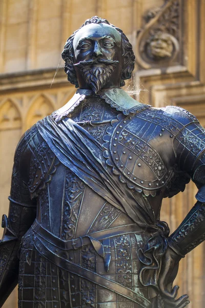 William Herbert Statue at the Bodleian Library in Oxford