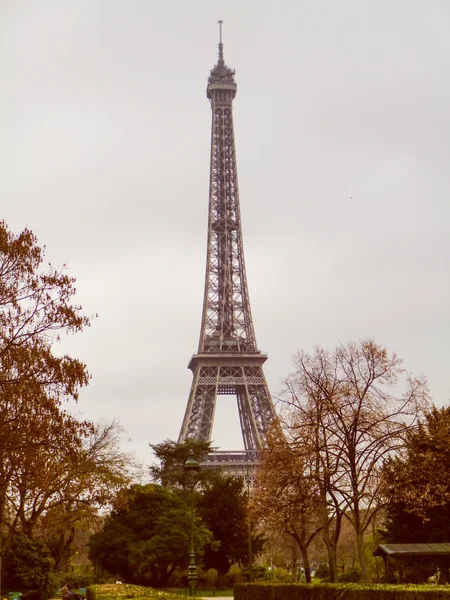 Retro look Tour Eiffel Paris