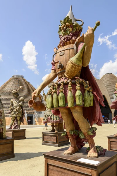 Food warrior statue, EXPO 2015 Milan