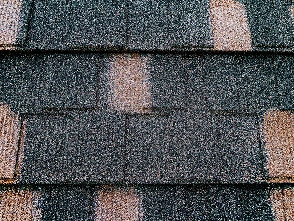 Colored asphalt roof structure