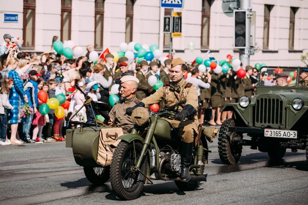 Moving Tricycle Sidecar, Soldiers, Machine Gun Of WW2. Victory Day