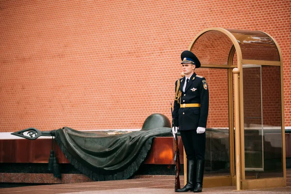 Post honor guard at the Eternal Flame in Moscow at the Tomb of the Unknown Soldier, Russia