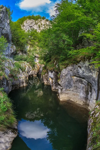 Corcoaia Gorge, Romania