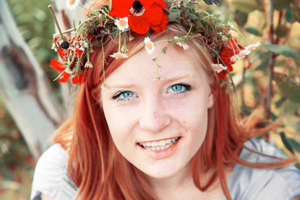 Teen girl with wreath