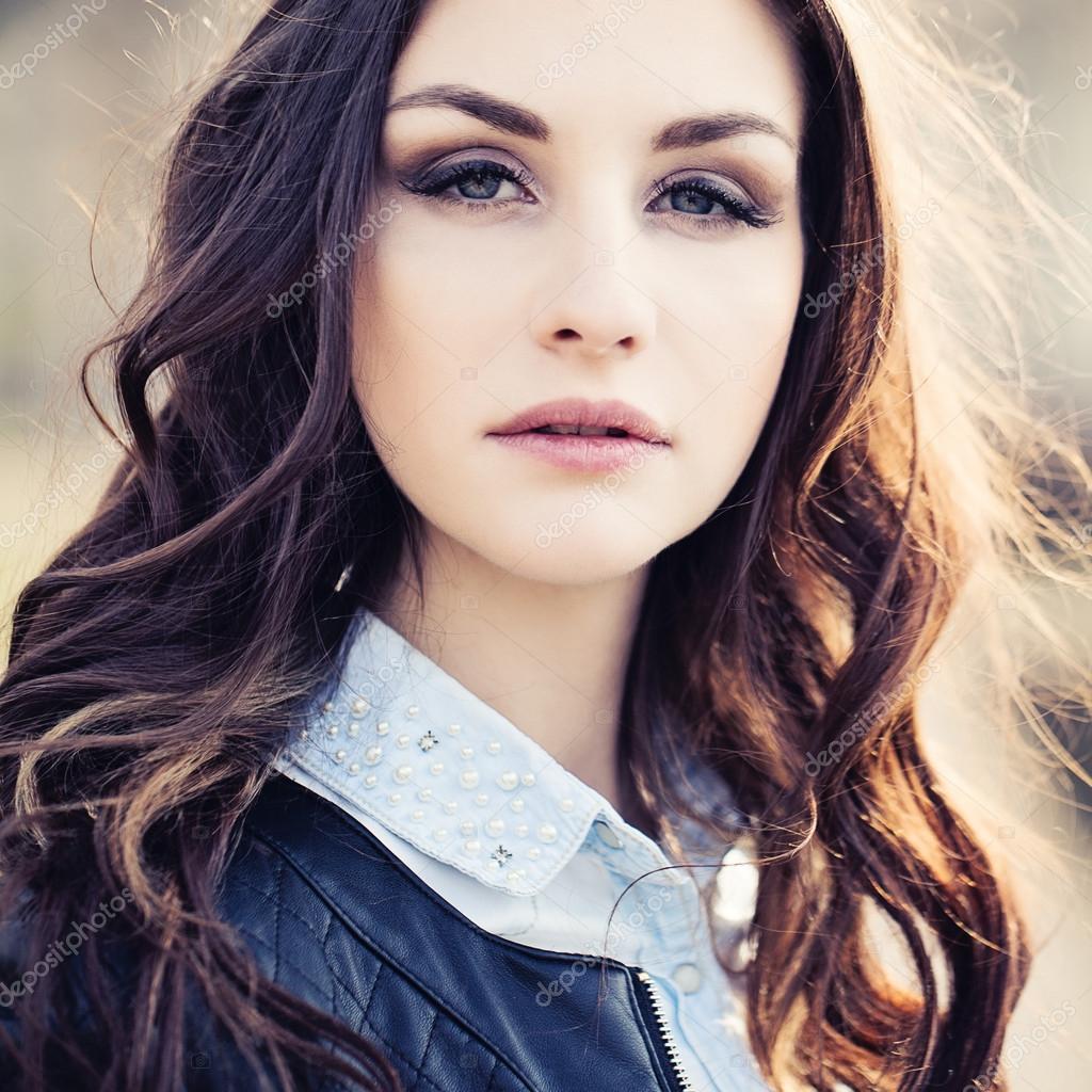 depositphotos_70461675-stock-photo-beautiful-woman-cute-face-hair.jpg