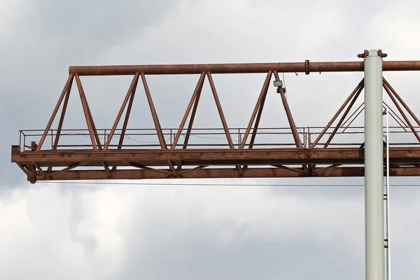 Type of bearing metal structures of gantry crane