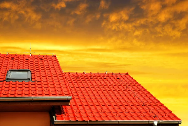 Roof house with tiled roof