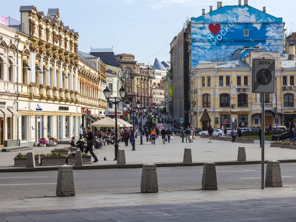 Moscow, Russia, on September 9, 2014. Foot zone in the downtown. Kuznetsky Bridge Street