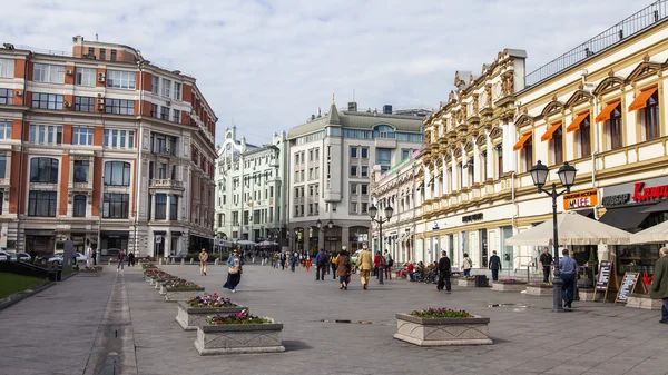 Moscow, Russia, on September 9, 2014. Foot zone in the downtown. Kuznetsky Bridge Street