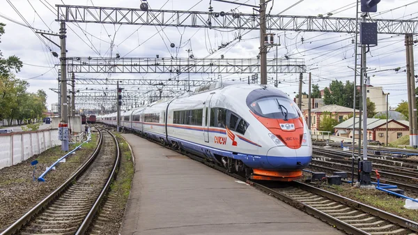 MOSCOW, RUSSIA, on AUGUST 19, 2015. Leningrad station. The modern high-speed train Sapsan