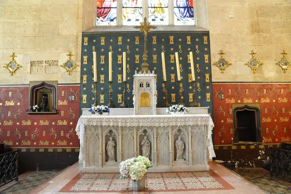 Matrimonio sala, decorazione floreale sul tavolo, rustico — foto ... Camino decorazione Altar