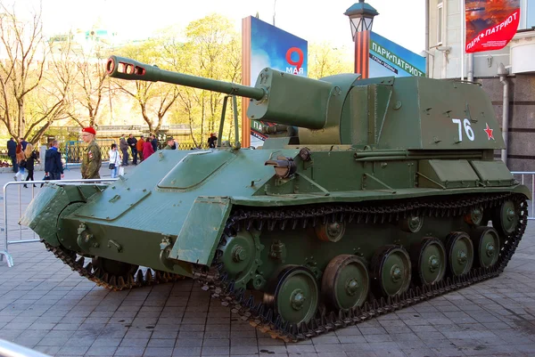 Old military equipment shown in Moscow city center.