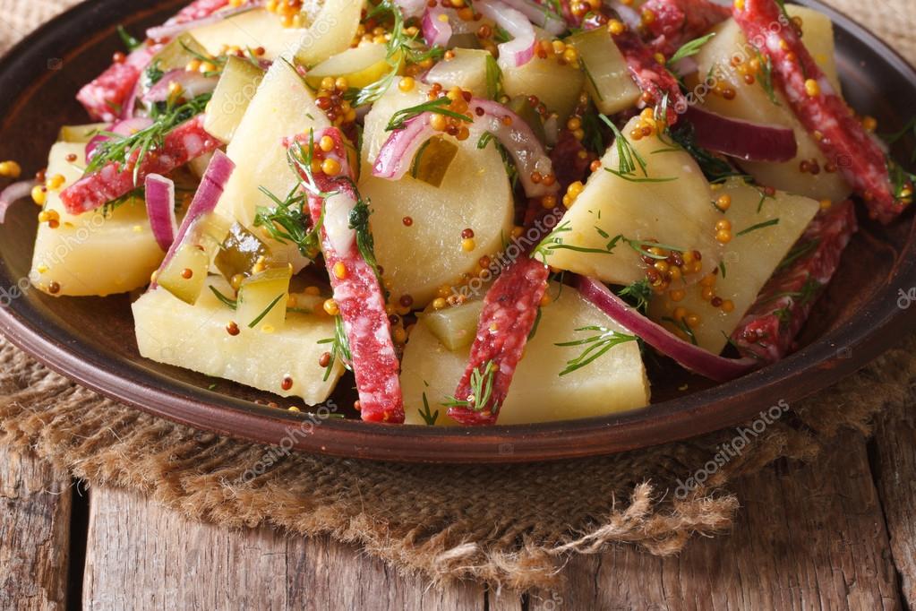 Салаты с картошкой колбасой сыром