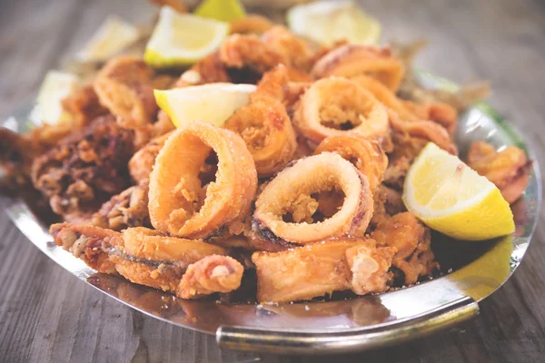 Fried squid rings