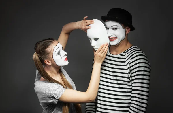 Couple of mimes