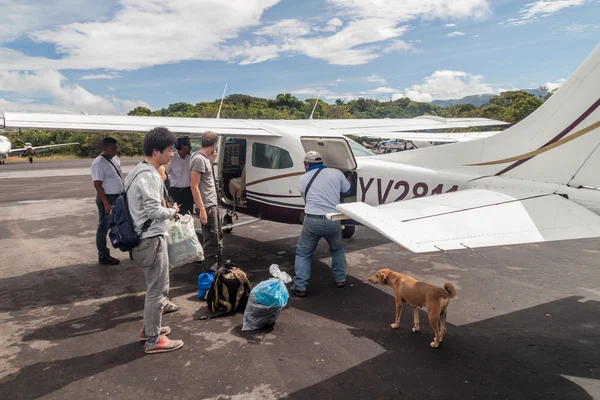 Passengers of Cessna airplane