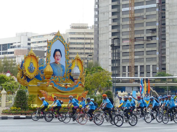 Bangkok , Thailand - 16 August 2015: Thai cyclists ride their bicycles during a campaign \'Bike for Mom\'.Bike for mom event show respected to Queen and make Thailand\'s cyclists set record for world\'s b