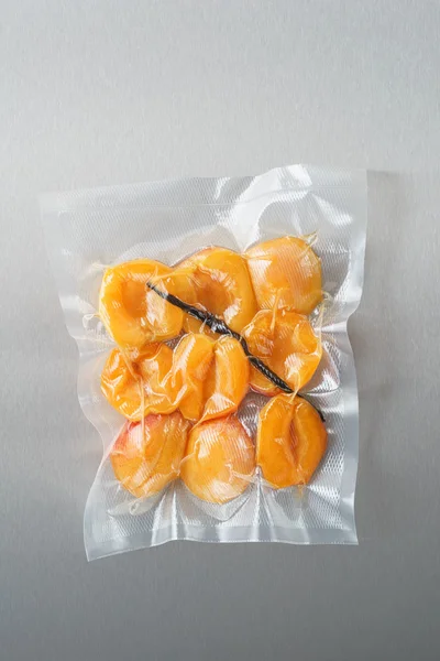 Vacuum sealed apricots