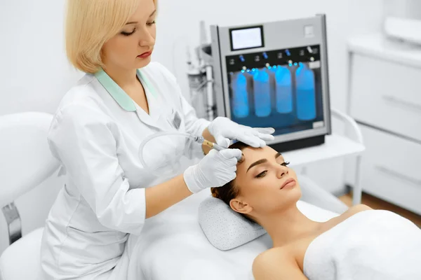 Face Skin Care. Diamond Microdermabrasion Peeling Treatment, Bea