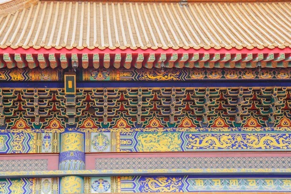 Traditional Chinese style temple at Wat Leng-Noei-Yi in Nonthabu