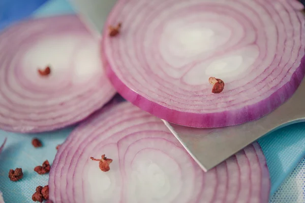 Rings of  onion on board