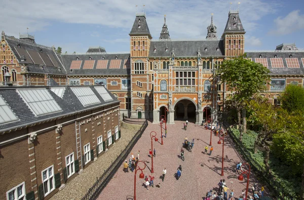 Architecture and House of Holland with a bird\'s-eye view