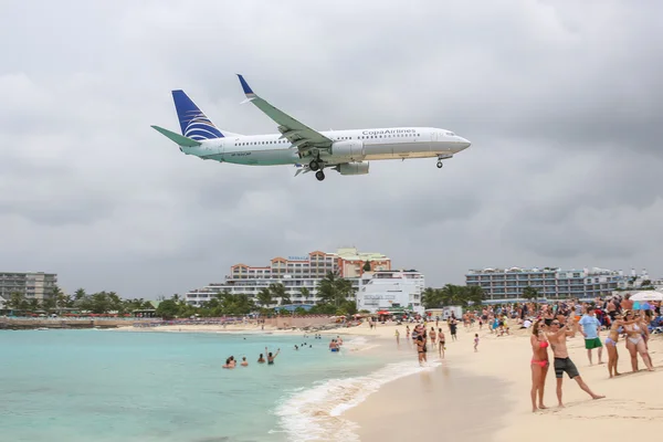 Boeing 737 Copa Airlines landing on Saint Martin Airport