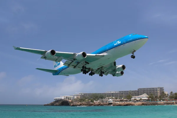 Boeing 747 KLM landing on Saint Martin Airport