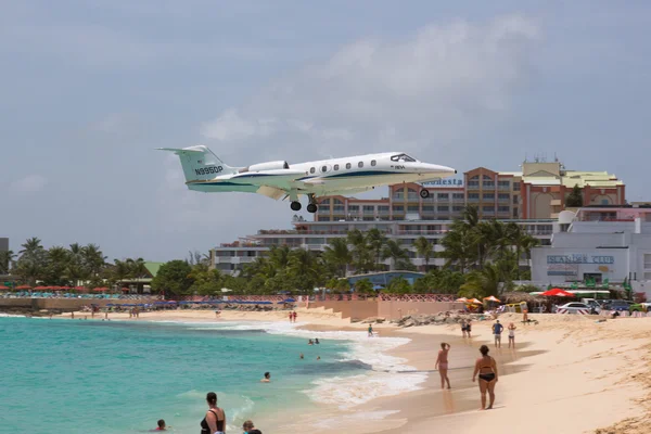 Learjet 35A landing on Saint Martin Airport