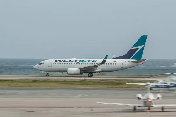 Boeing 737 West Jet on Saint Martin Airport