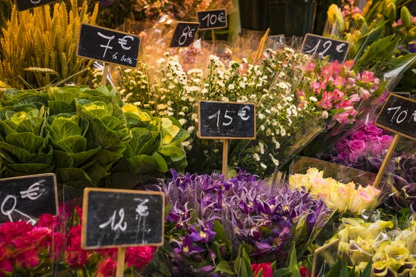 Flowers for sale in Paris shop