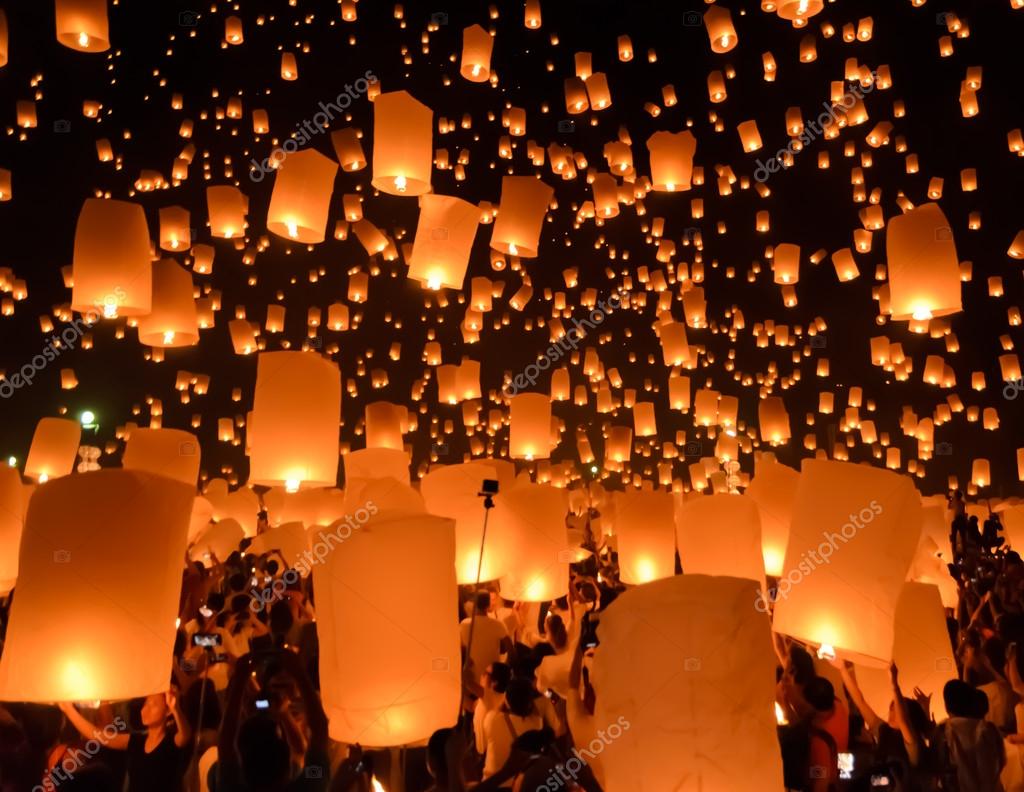 Sky lanterns festival or Yi Peng festival in Chiang Mai, Thailand