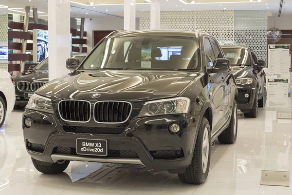 在曼谷,泰国暹罗广场展出的宝马 x 3 xdrive 20 