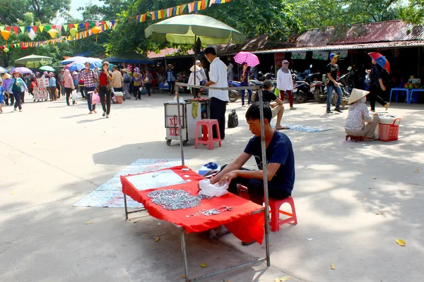 HAI DUONG, VIETNAM, SEPTEMBER, 10: People selling good on Septem