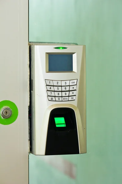 Electronic key lock