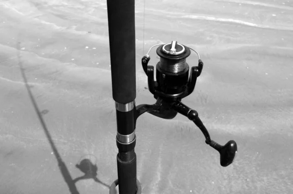 Cast fishing pole rod line