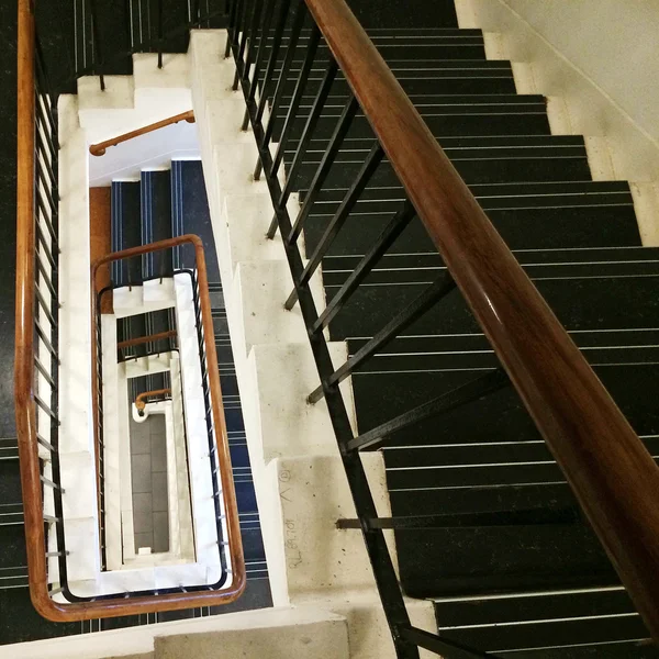 Rectangular staircase