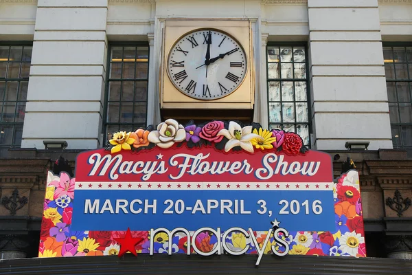 Entrance sign at the  Macy\'s Herald Square during \