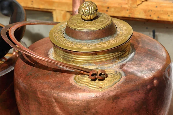 Old copper stew pot. Drak Yerpa-Tibet. 1504