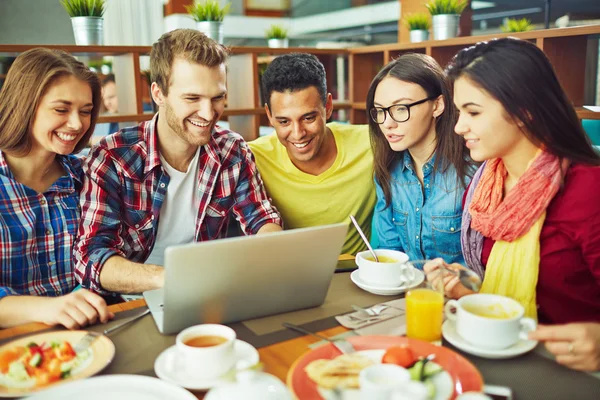 People networking at cafe